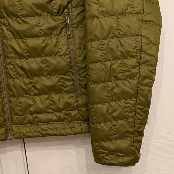 PATAGONIA Men's Nano Puff Jacket in Pond Green Sz S - NWOT!! - Picture 6 of 10